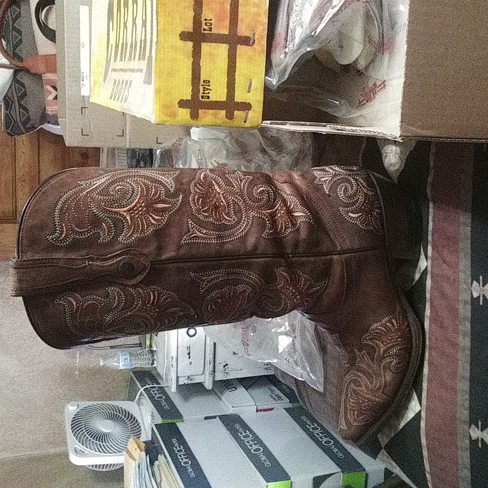 Women's boots
